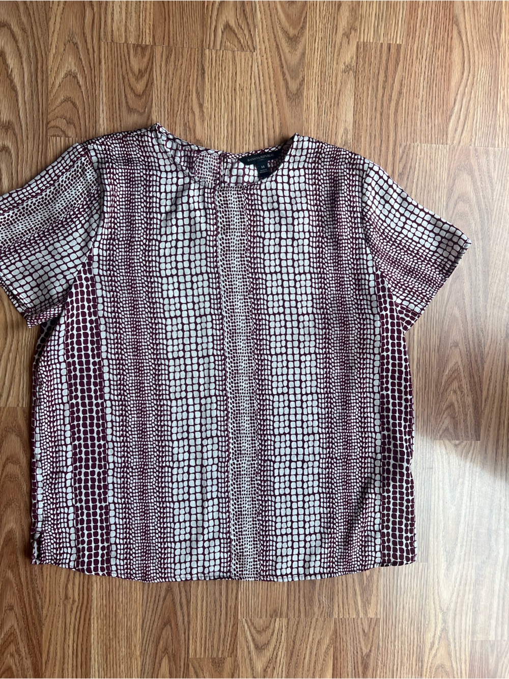Banana Republic Burgundy and White Short-Sleeve Printed Blouse